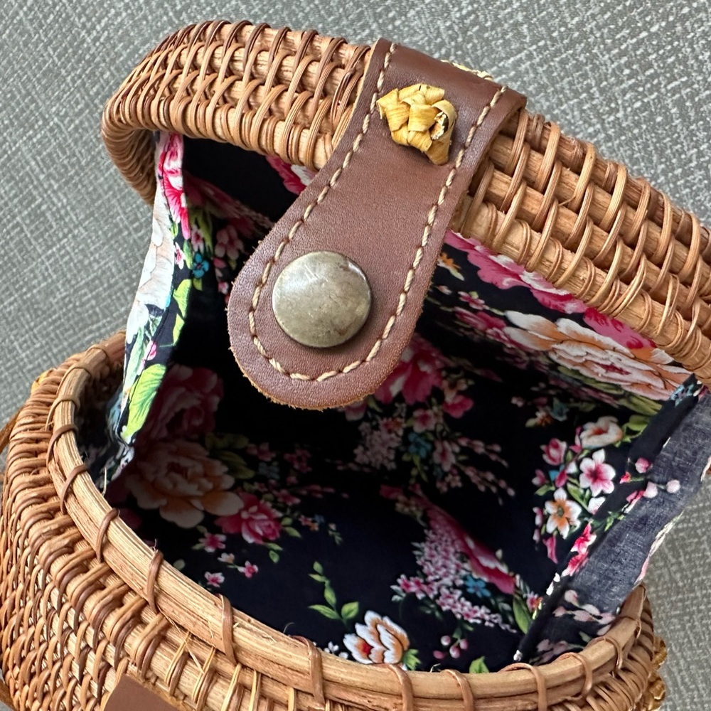 Wicker Round Rattan Woven straw bag Crossbody Purse Brown - Picture 6 of 13